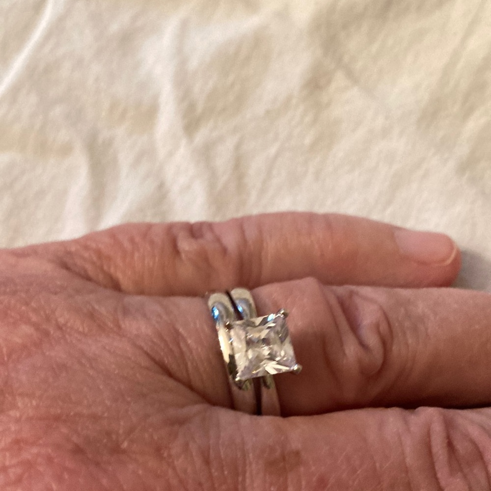 Silver plated man made Crystal in excellent condition